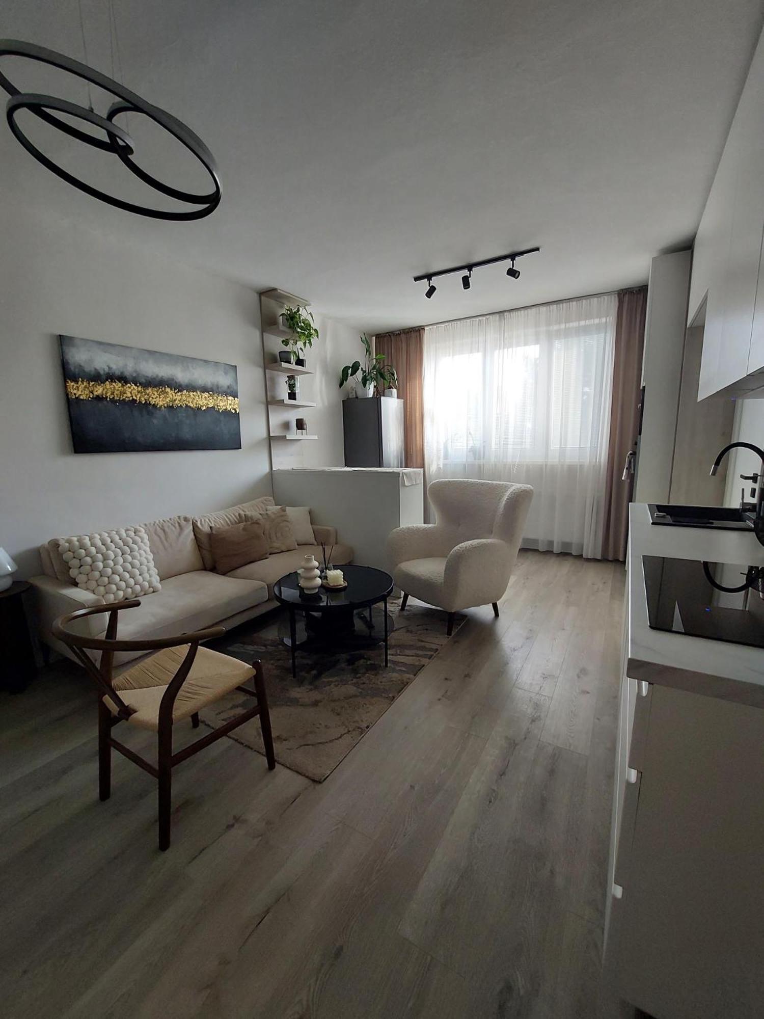 M&M Apartman Тренчин Экстерьер фото